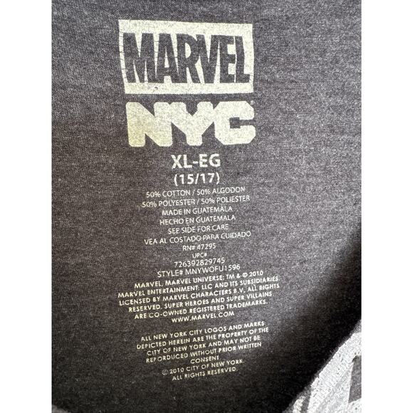 Marvel NYC Captain America NYPD Graphic Tee Women’s V-Neck gray medium - Picture 3 of 9